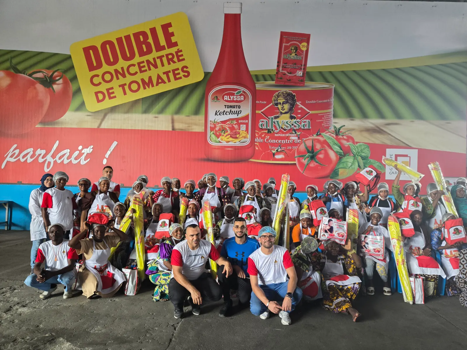 Rencontre du groupe avec ses commerçants partenaires sous l’affiche Alyssa