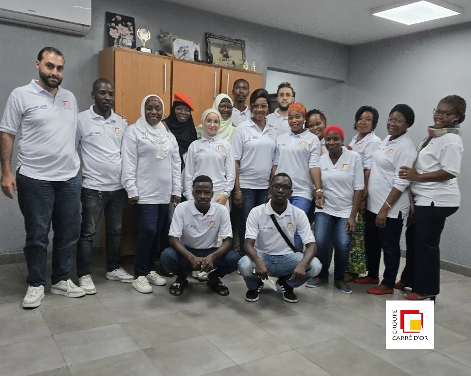 Une partie des équipes du groupe réunies au siège
